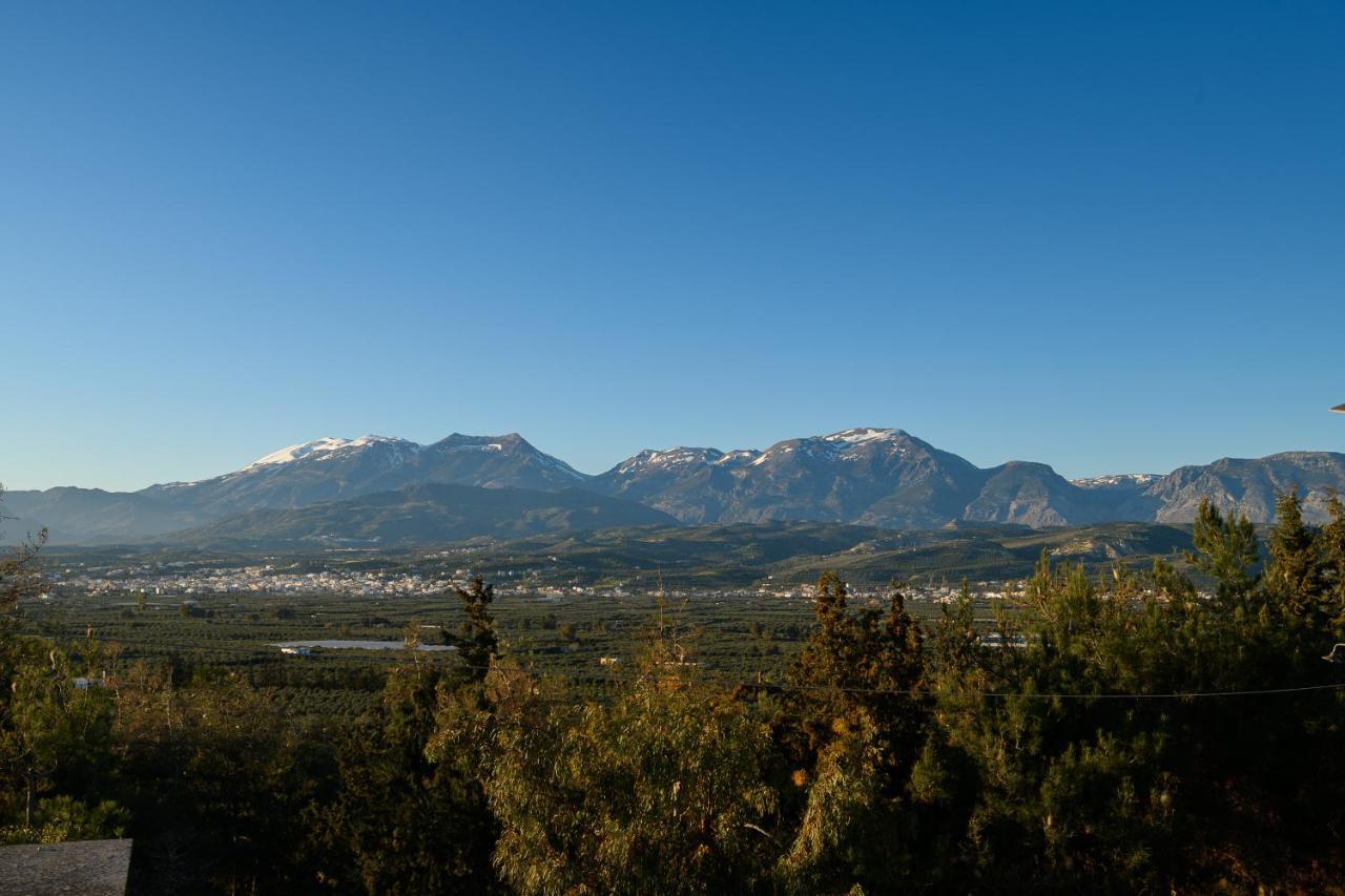 Aphrodite Mountain View Perion Exterior photo